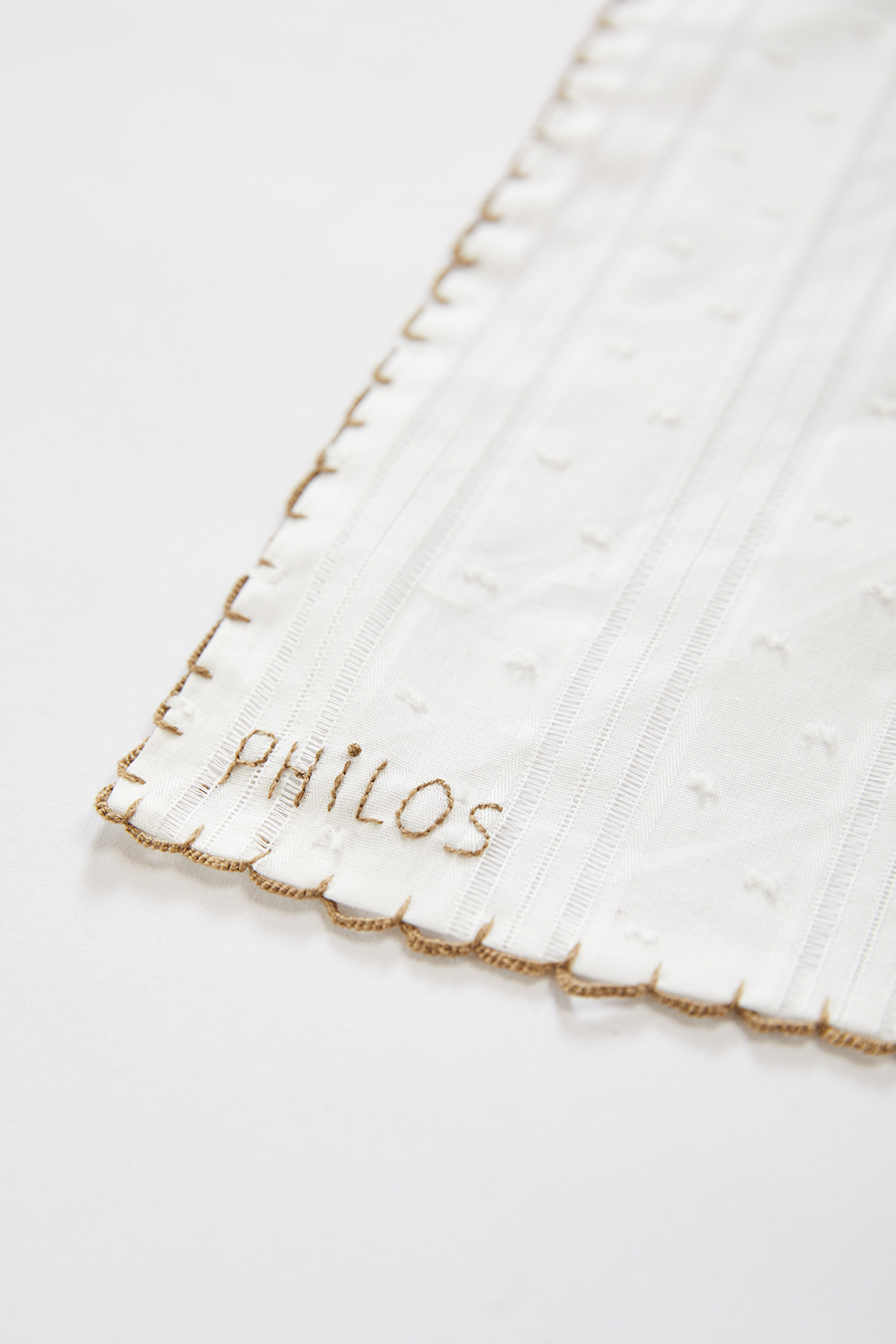 PANUELO-CORDIS-blanco-3_1000x1500_72.jpg
