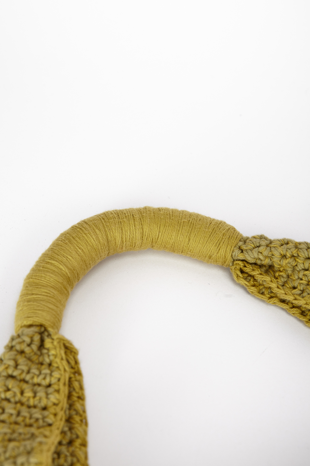 mini-bolsa-tejida-chilco-16_1000x1500_72.jpg